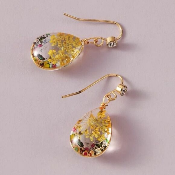 ✨🆕✨ Boho Chic Flower Water Drop Earrings✨ - Picture 4 of 8